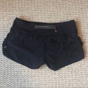 lululemon speed up short in black